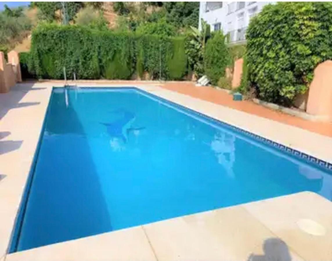Precioso Apartamento En Complejo Residencial. Alcaucin Bagian luar foto