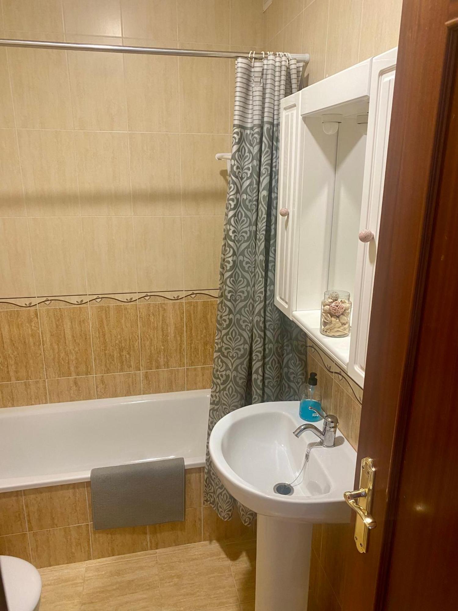 Precioso Apartamento En Complejo Residencial. Alcaucin Bagian luar foto